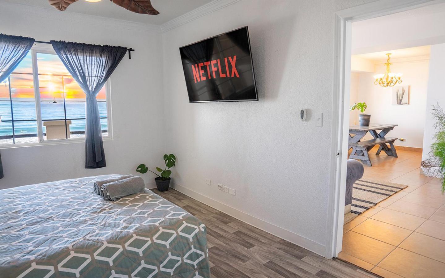 Beachfront Two Bedroom With 3 Beds Tijuana Exterior foto